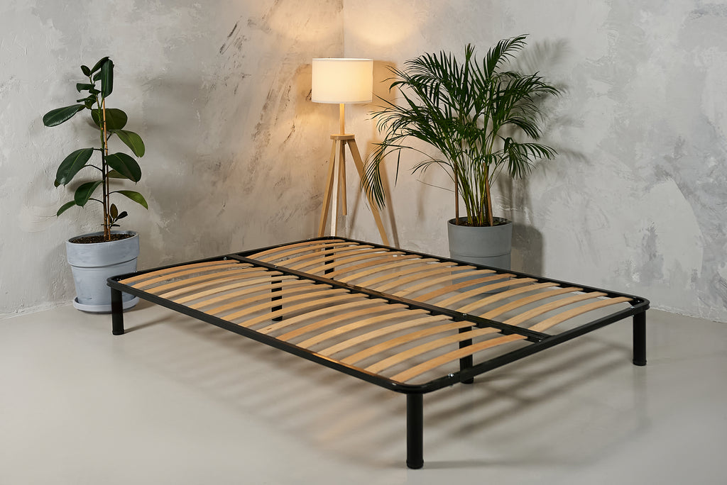 Bed frame 140x200 cm metal 32 Beech Slats on adjustable legs strong SVLMEBLE
