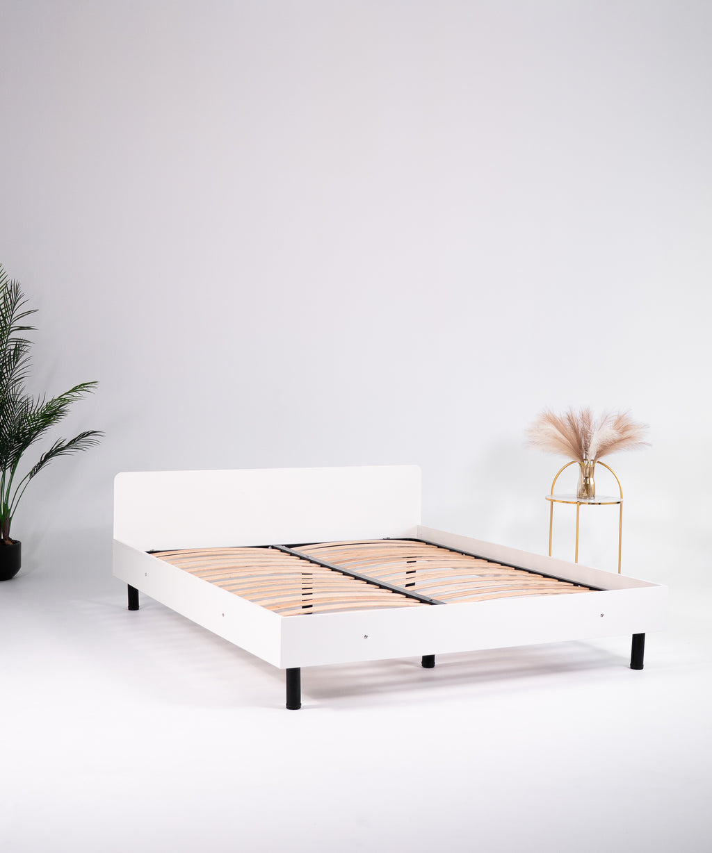 Bed 140x200 white metal frame with adjustable legs strong SVL Furniture